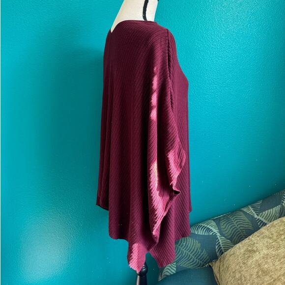 a.n.a. A New Approach Burgundy Short Sleeve Poncho Sweater Women's Large - Picture 4 of 11